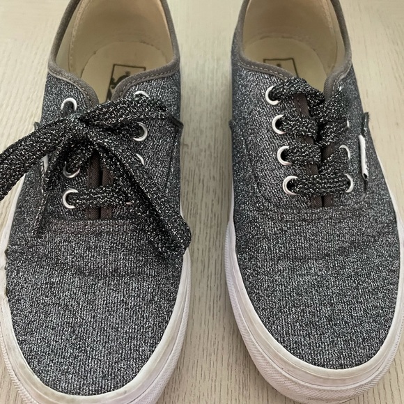 Vans, Girls Silver gray glitter Sneakers Sz 3 Brand new condition - Picture 3 of 7